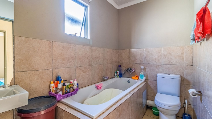 2 Bedroom Property for Sale in South Hills Gauteng