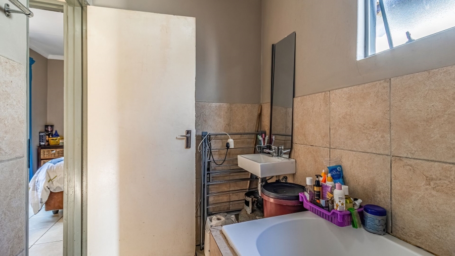 2 Bedroom Property for Sale in South Hills Gauteng