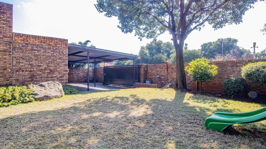 4 Bedroom Property for Sale in Bassonia Gauteng
