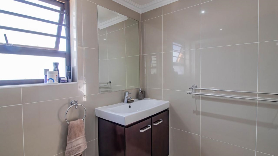 4 Bedroom Property for Sale in Bassonia Gauteng