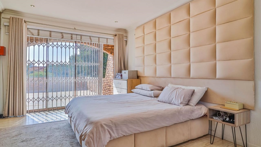 4 Bedroom Property for Sale in Bassonia Gauteng