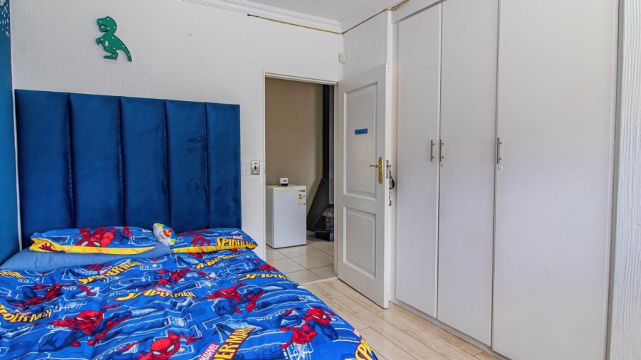 4 Bedroom Property for Sale in Bassonia Gauteng