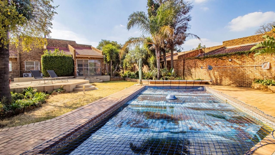 4 Bedroom Property for Sale in Bassonia Gauteng