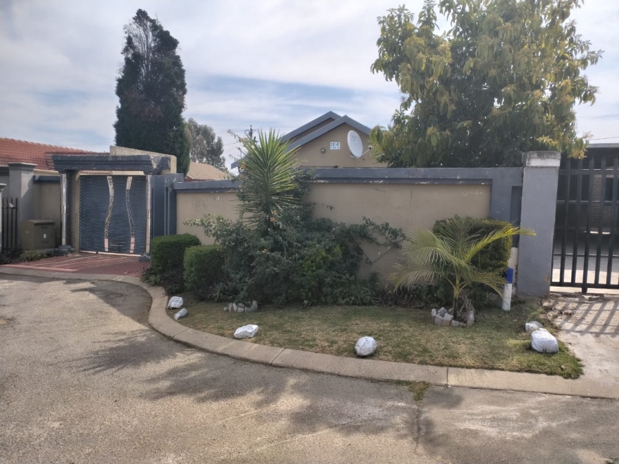 3 Bedroom Property for Sale in Naturena Gauteng