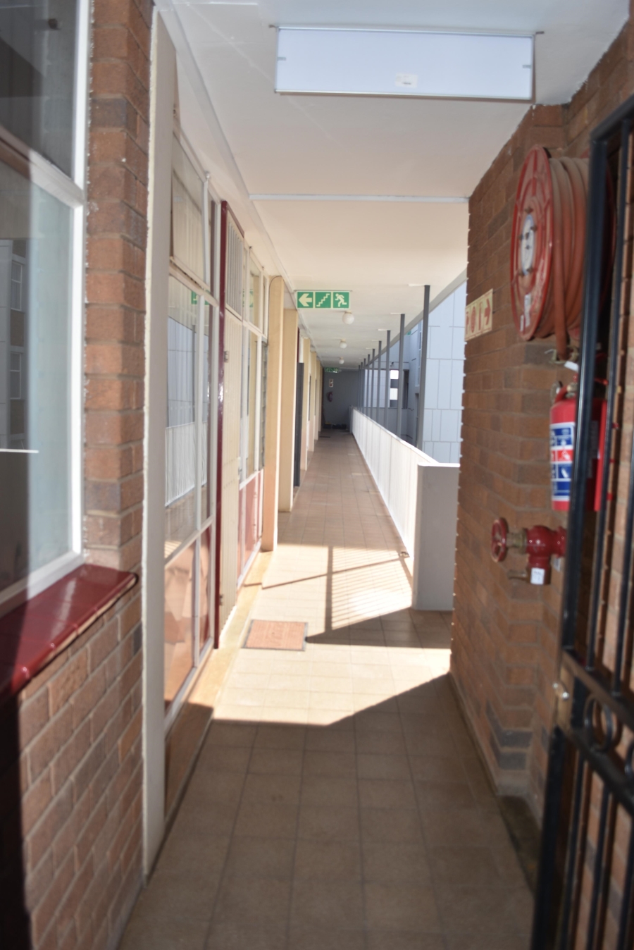 1 Bedroom Property for Sale in La Montagne Gauteng
