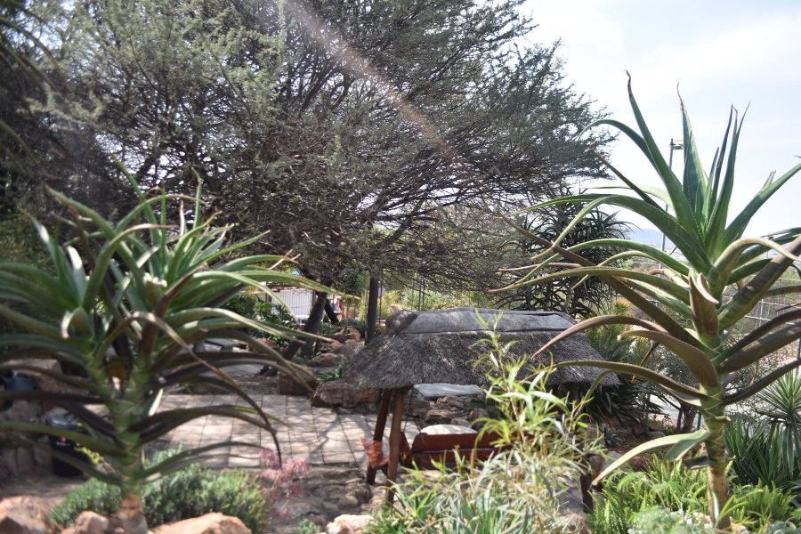 1 Bedroom Property for Sale in La Montagne Gauteng
