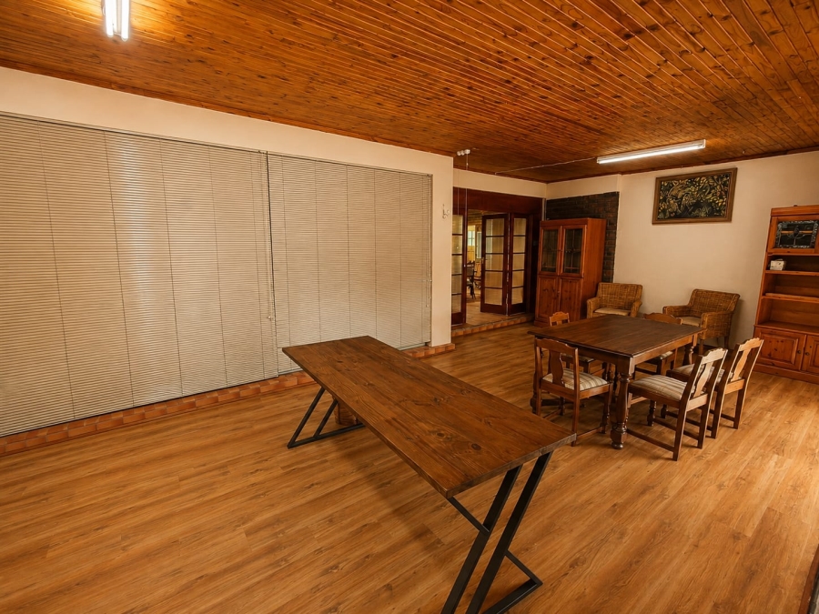 4 Bedroom Property for Sale in Eldoraigne Gauteng