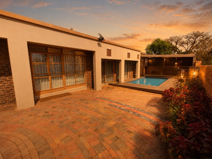 4 Bedroom Property for Sale in Eldoraigne Gauteng