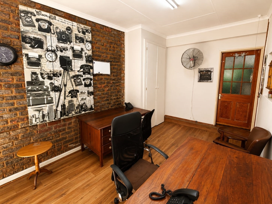 4 Bedroom Property for Sale in Eldoraigne Gauteng