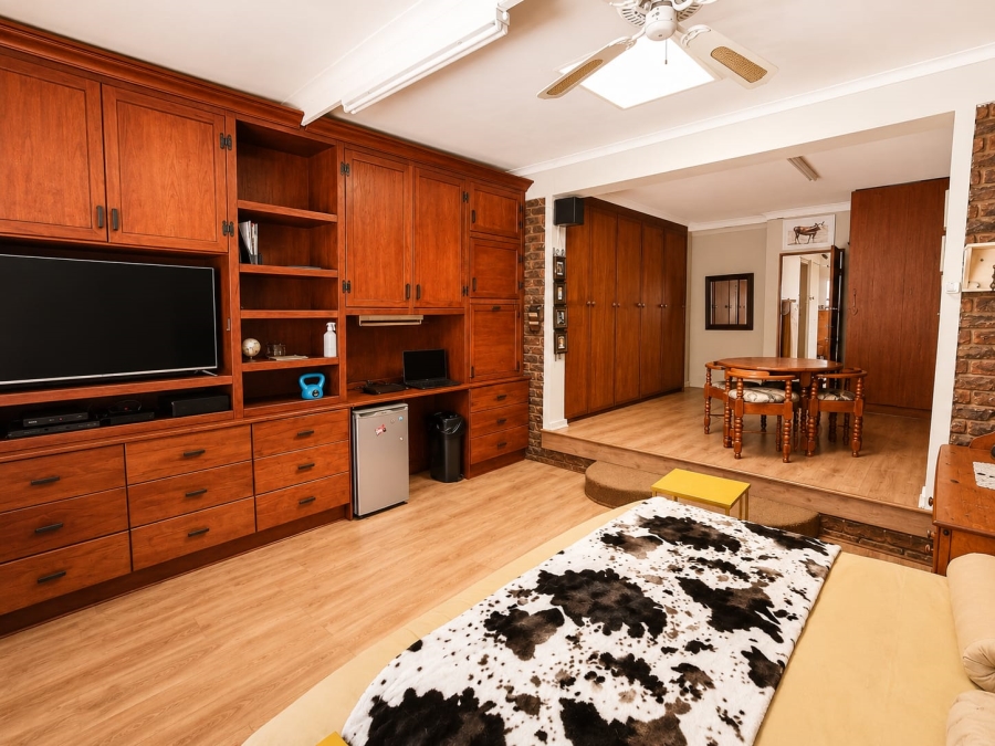 4 Bedroom Property for Sale in Eldoraigne Gauteng