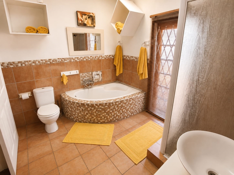 4 Bedroom Property for Sale in Eldoraigne Gauteng
