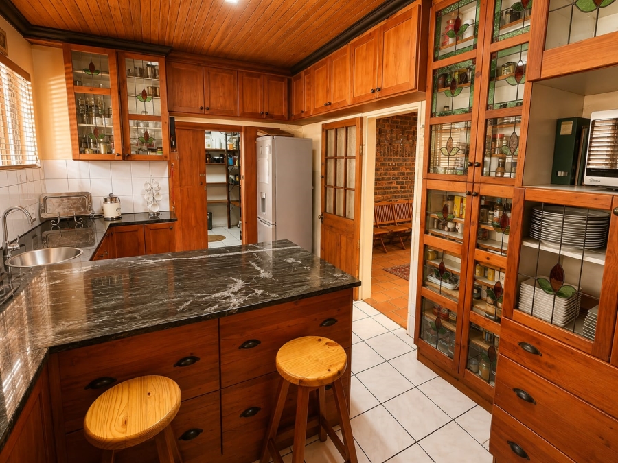 4 Bedroom Property for Sale in Eldoraigne Gauteng