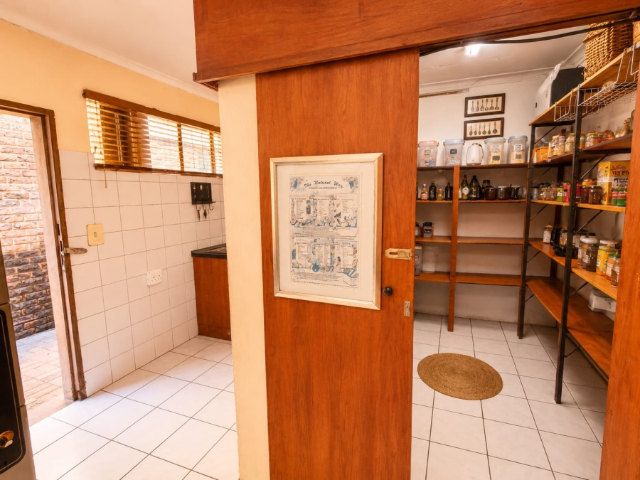 4 Bedroom Property for Sale in Eldoraigne Gauteng