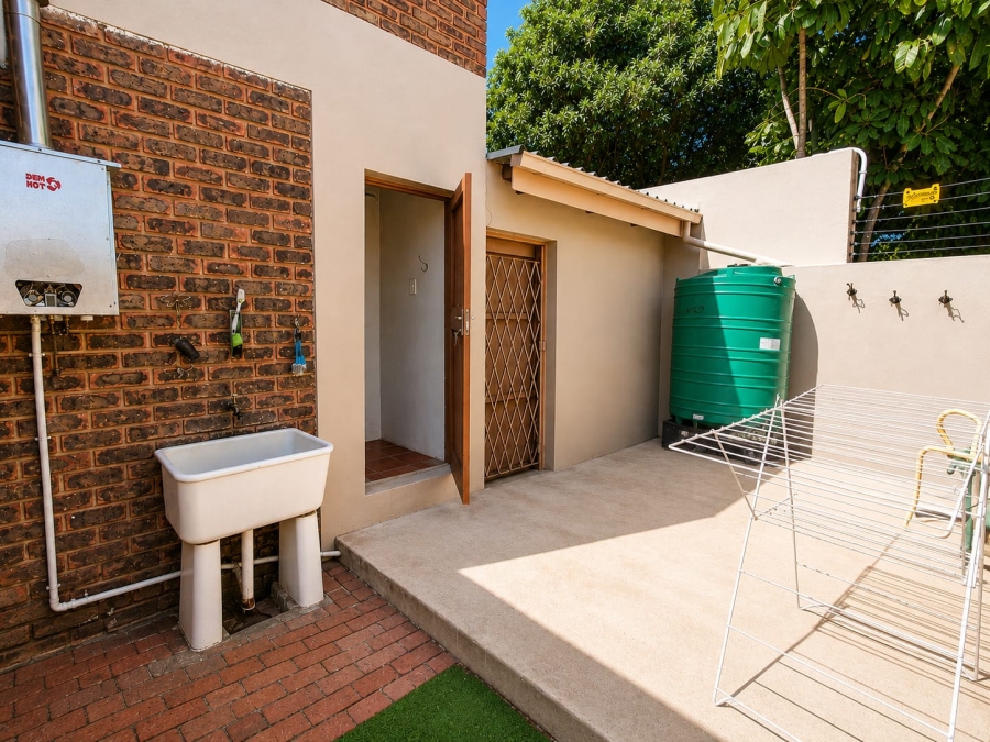 4 Bedroom Property for Sale in Eldoraigne Gauteng