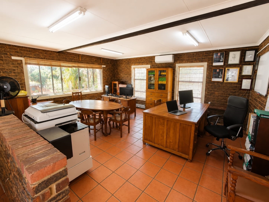 4 Bedroom Property for Sale in Eldoraigne Gauteng
