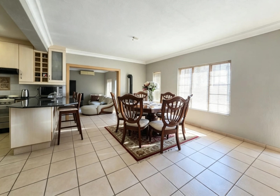 4 Bedroom Property for Sale in Kameeldrift East Gauteng