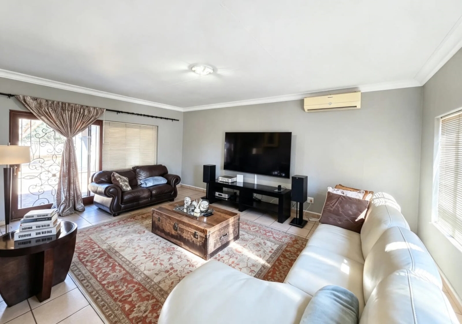 4 Bedroom Property for Sale in Kameeldrift East Gauteng