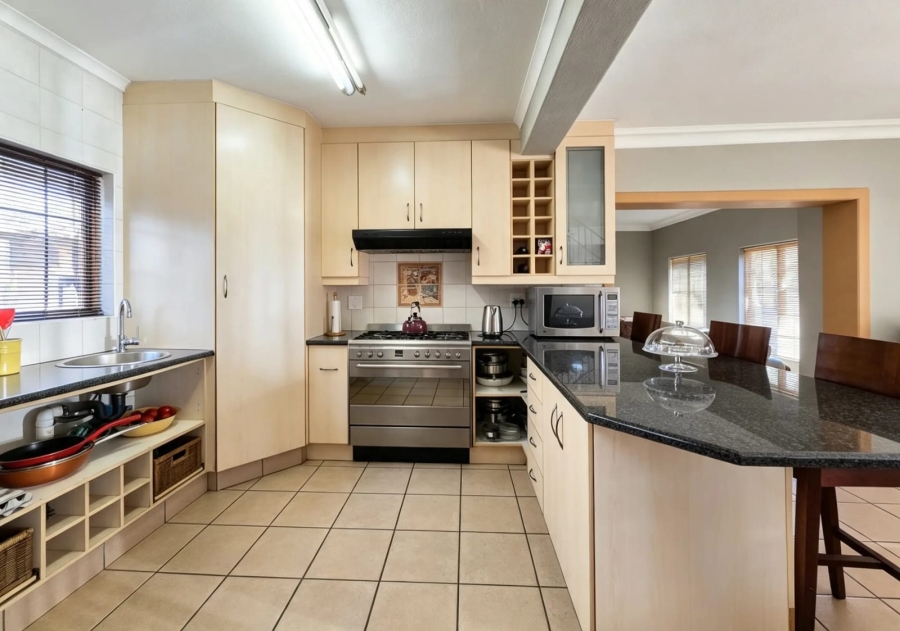 4 Bedroom Property for Sale in Kameeldrift East Gauteng