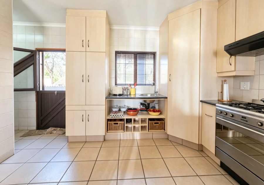 4 Bedroom Property for Sale in Kameeldrift East Gauteng