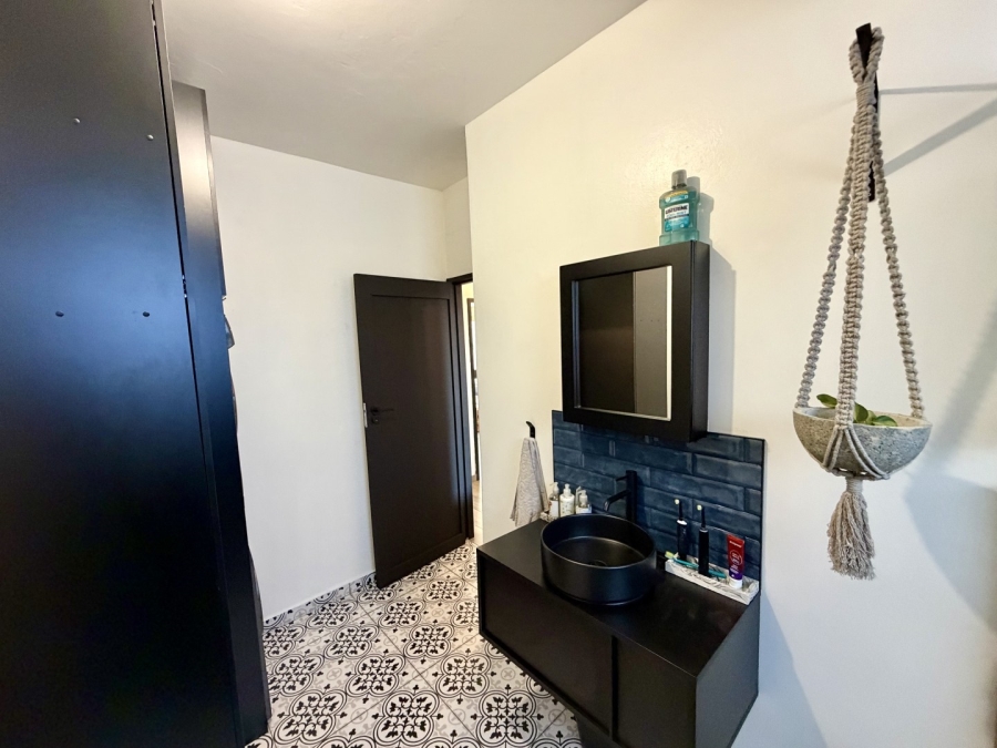 2 Bedroom Property for Sale in Villieria Gauteng