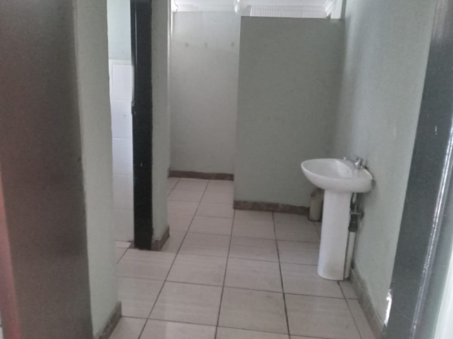 51 Bedroom Property for Sale in Vanderbijlpark SE 7 Gauteng