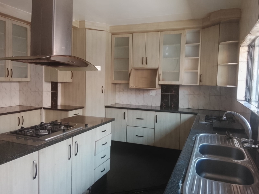 51 Bedroom Property for Sale in Vanderbijlpark SE 7 Gauteng