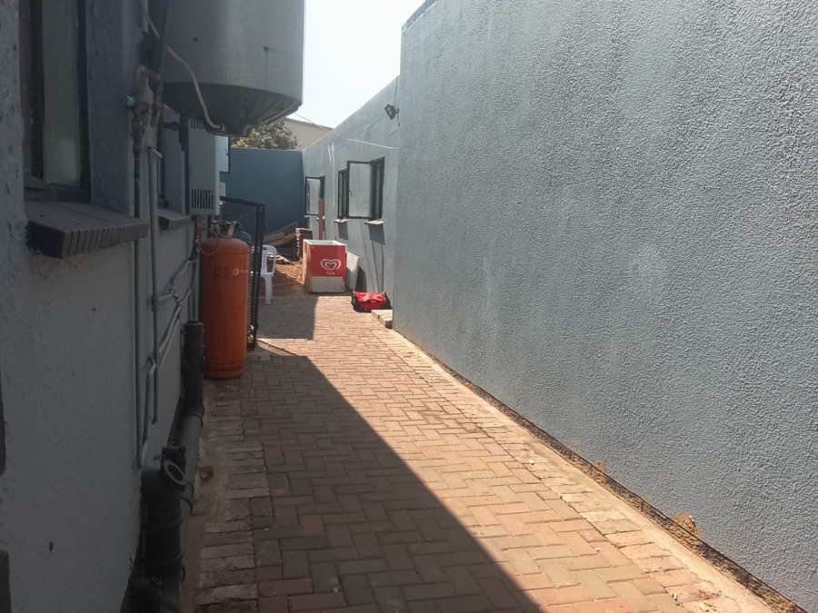 51 Bedroom Property for Sale in Vanderbijlpark SE 7 Gauteng