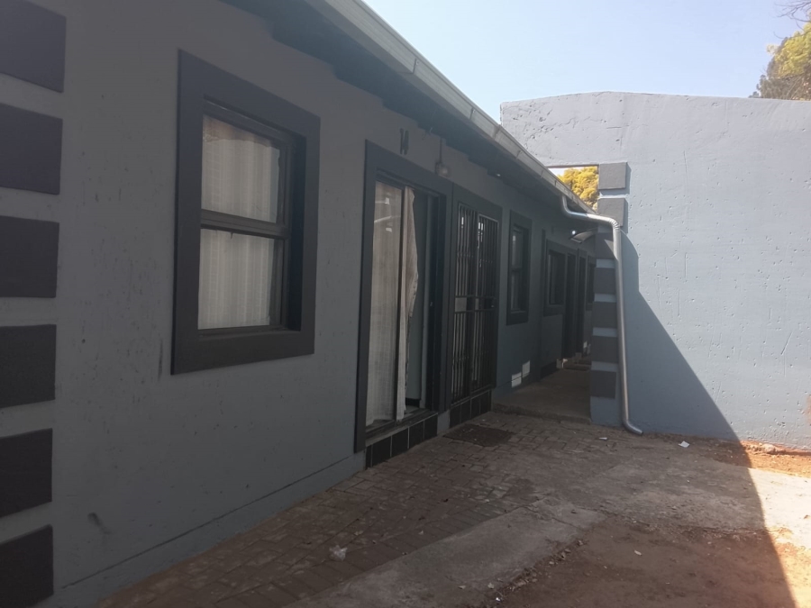 51 Bedroom Property for Sale in Vanderbijlpark SE 7 Gauteng