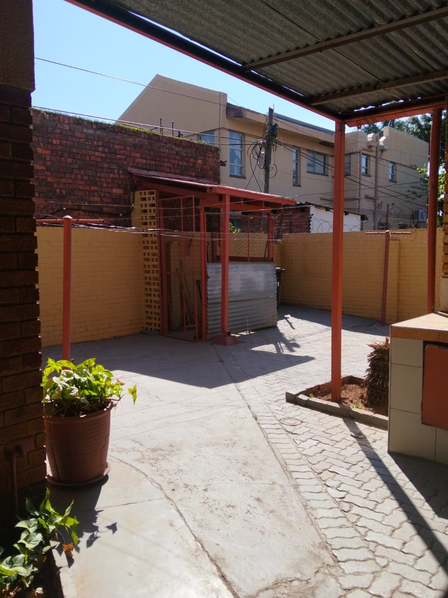 3 Bedroom Property for Sale in Laudium Gauteng