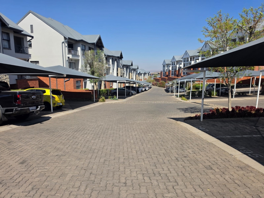 3 Bedroom Property for Sale in Oakdene Gauteng