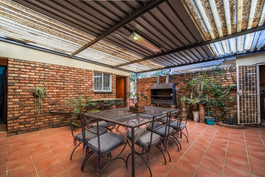 3 Bedroom Property for Sale in Constantia Park Gauteng
