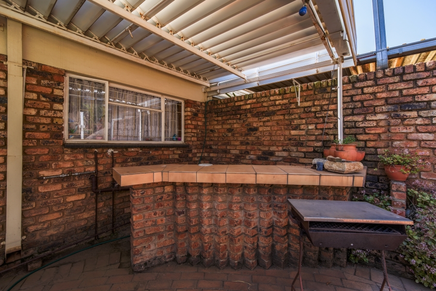 3 Bedroom Property for Sale in Constantia Park Gauteng