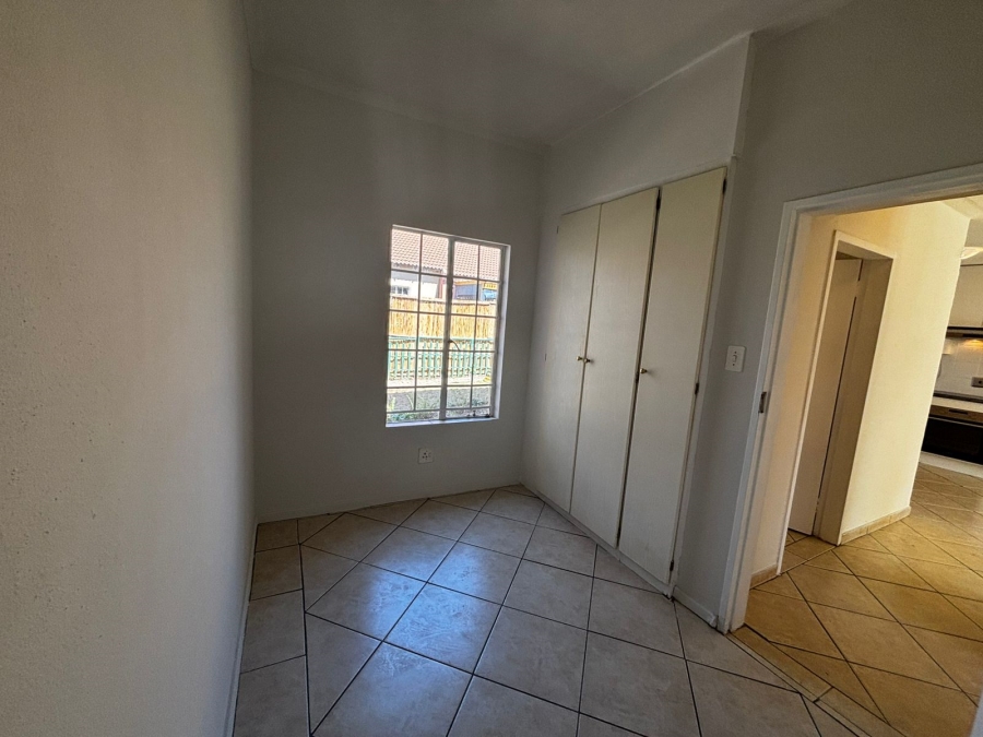 3 Bedroom Property for Sale in Illiondale Gauteng
