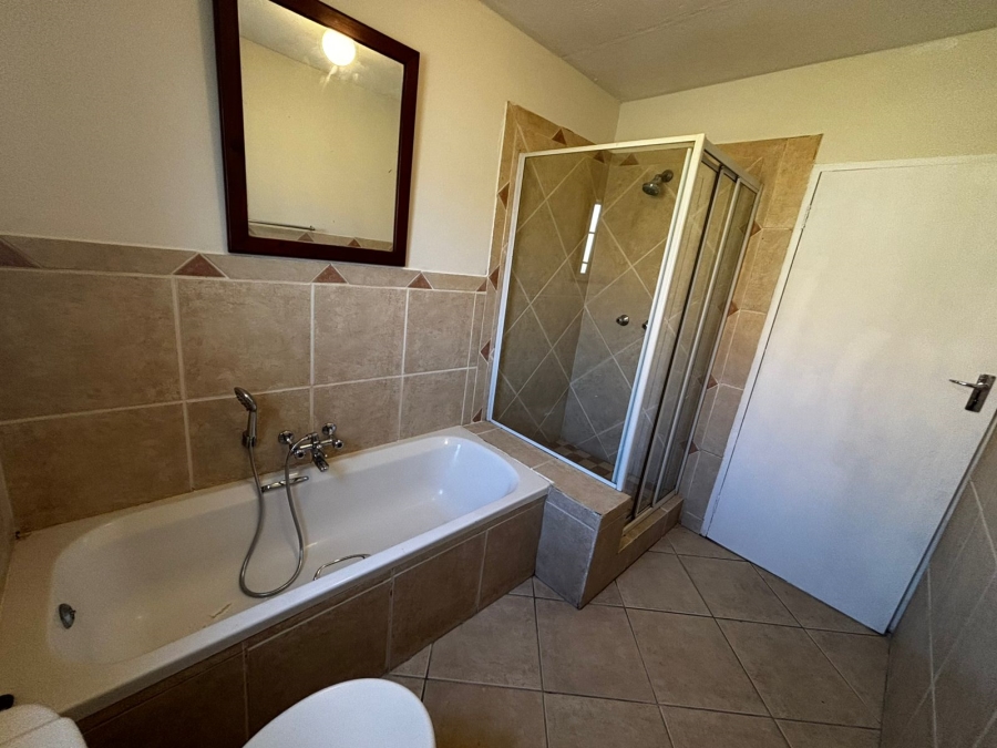 3 Bedroom Property for Sale in Illiondale Gauteng