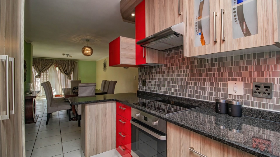 2 Bedroom Property for Sale in Ridgeway Gauteng