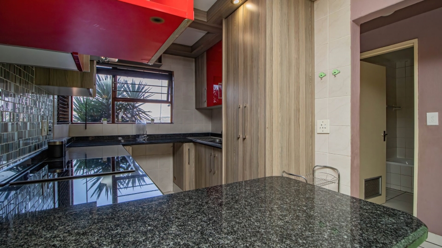 2 Bedroom Property for Sale in Ridgeway Gauteng