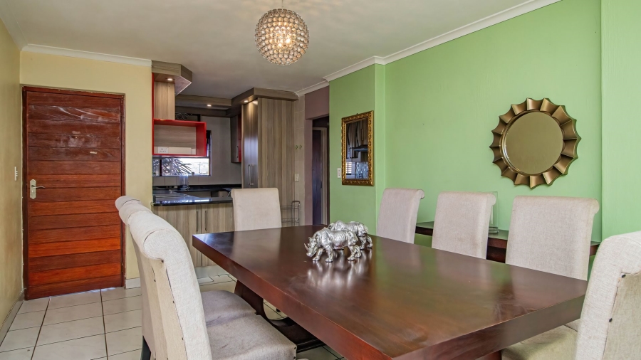 2 Bedroom Property for Sale in Ridgeway Gauteng