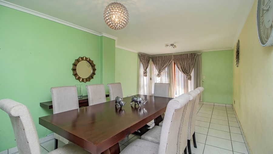 2 Bedroom Property for Sale in Ridgeway Gauteng