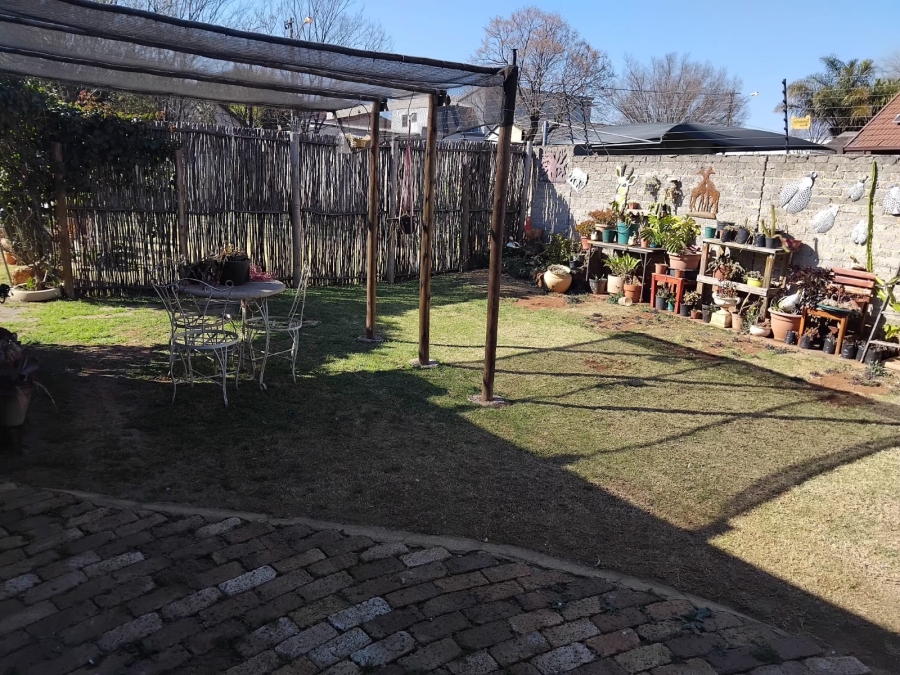 3 Bedroom Property for Sale in Rhodesfield Gauteng