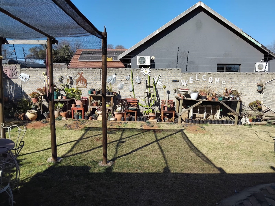 3 Bedroom Property for Sale in Rhodesfield Gauteng