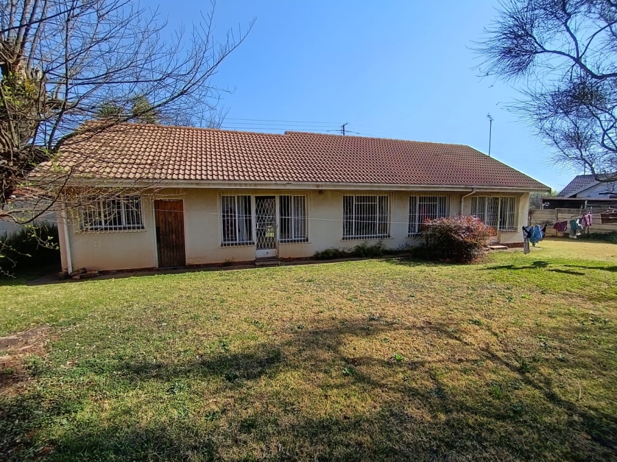 3 Bedroom Property for Sale in Dersley Gauteng