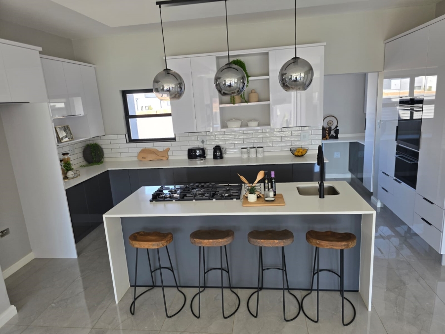 4 Bedroom Property for Sale in Fountainbrook Estate Gauteng
