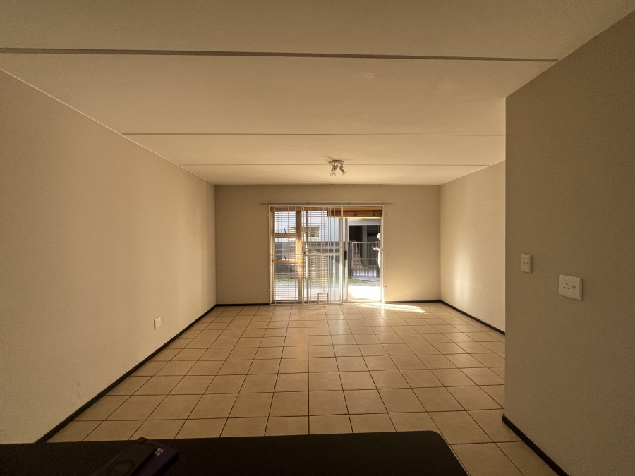 To Let 2 Bedroom Property for Rent in Bardene Gauteng