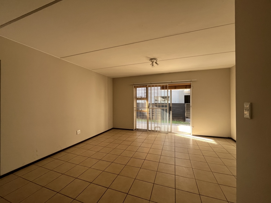 To Let 2 Bedroom Property for Rent in Bardene Gauteng