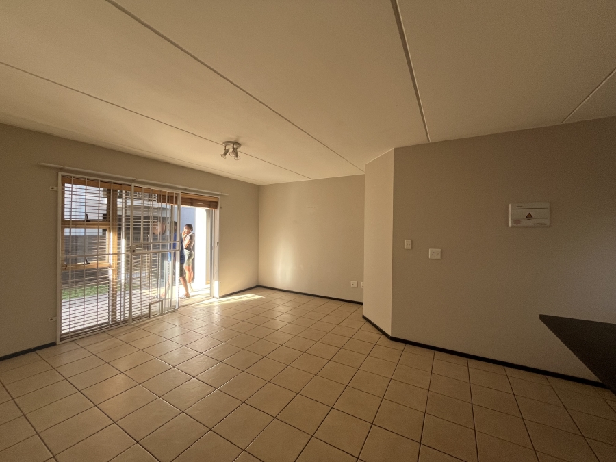 To Let 2 Bedroom Property for Rent in Bardene Gauteng