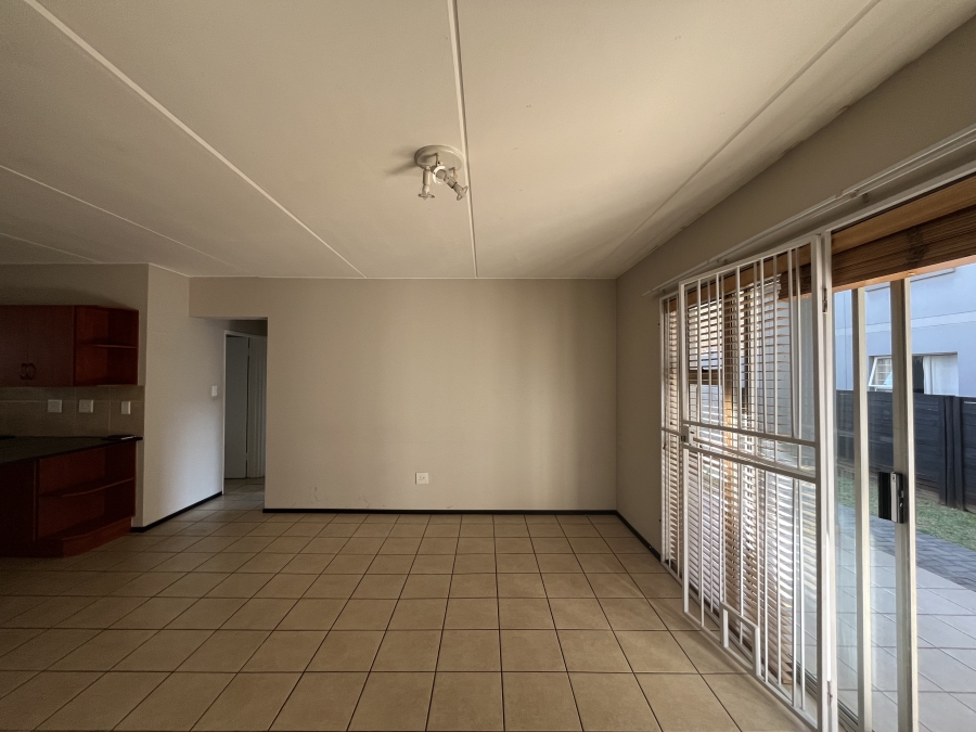 To Let 2 Bedroom Property for Rent in Bardene Gauteng