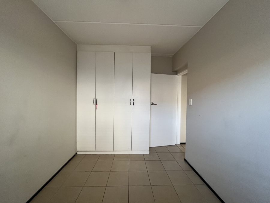 To Let 2 Bedroom Property for Rent in Bardene Gauteng