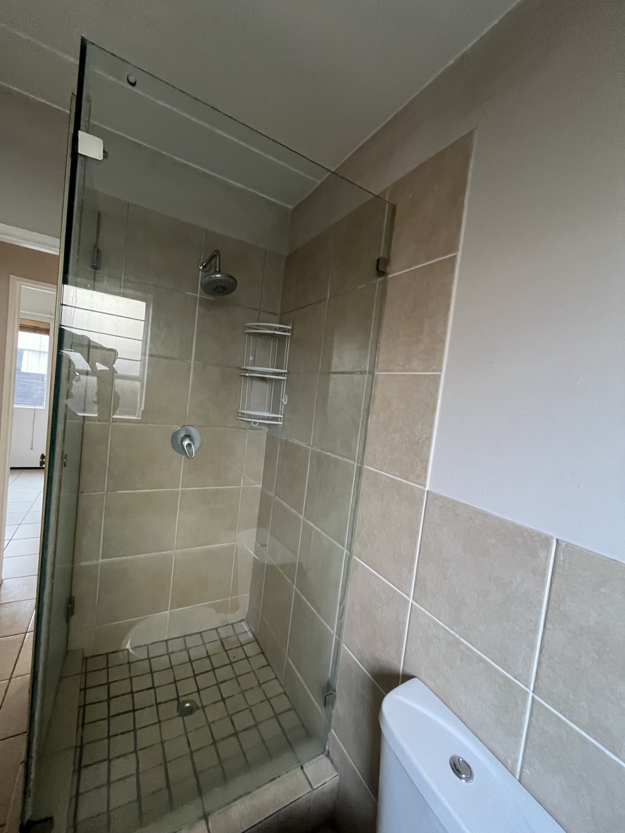To Let 2 Bedroom Property for Rent in Bardene Gauteng