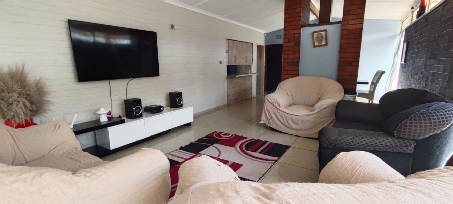 3 Bedroom Property for Sale in Westonaria Gauteng