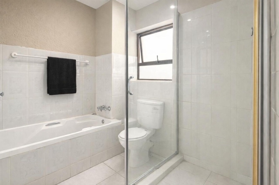 1 Bedroom Property for Sale in Paulshof Gauteng